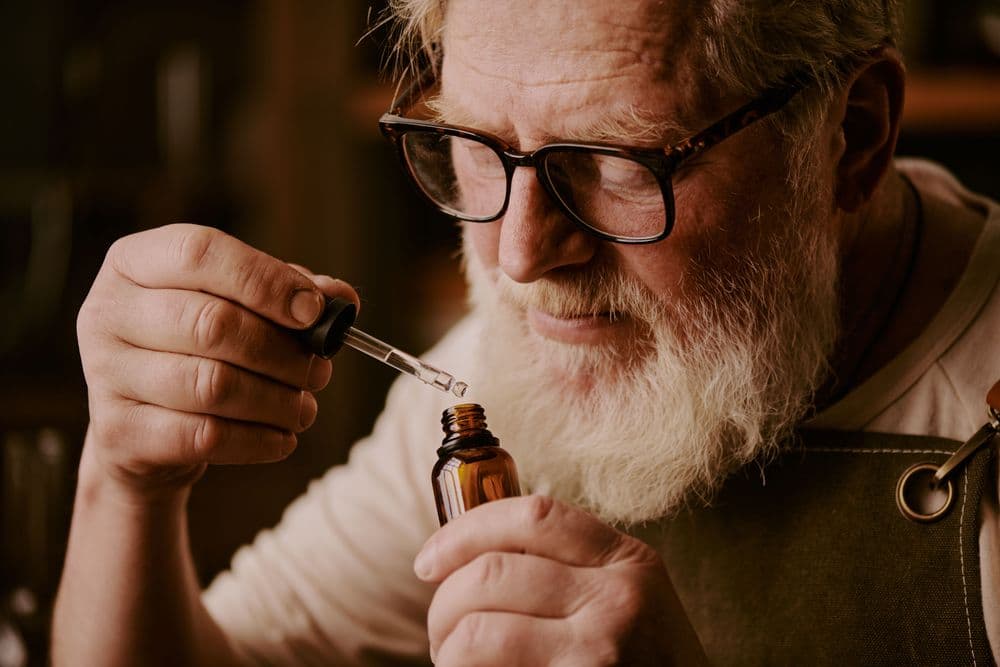 Como a Cannabis Medicinal pode melhorar a qualidade de vida dos idosos